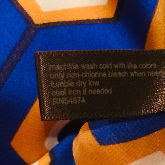 THE LIMITED Geo Blouse - XS - Picture 11 of 11